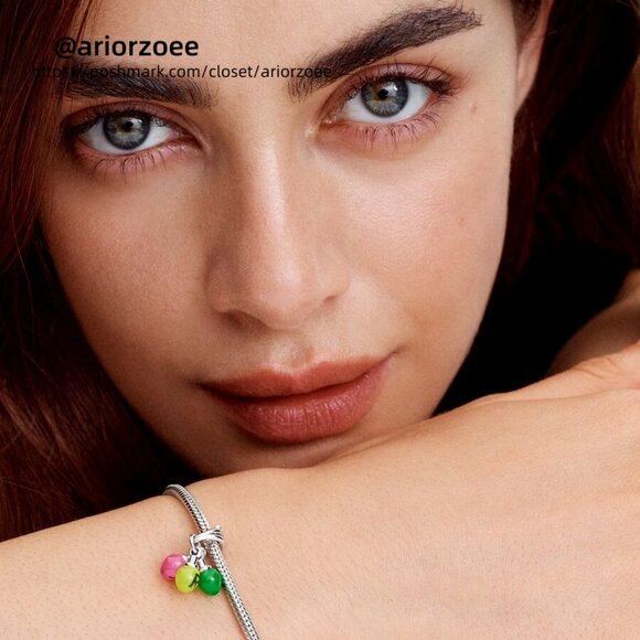 Pandora Stranger Things Glow-in-the-dark Run Dangle Charm - Picture 2 of 2